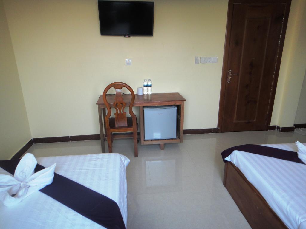 Khemra I Guesthouse 캄폿 객실 사진